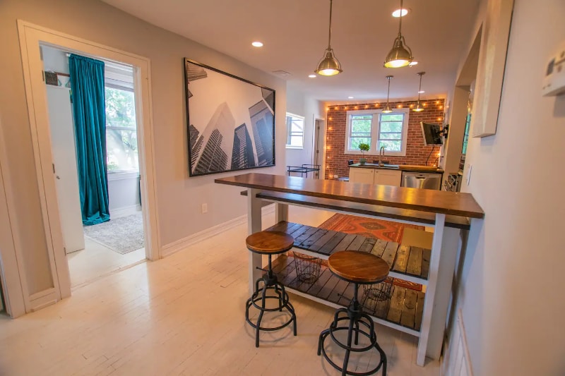 Building Photo - 2732 S Bonfield St