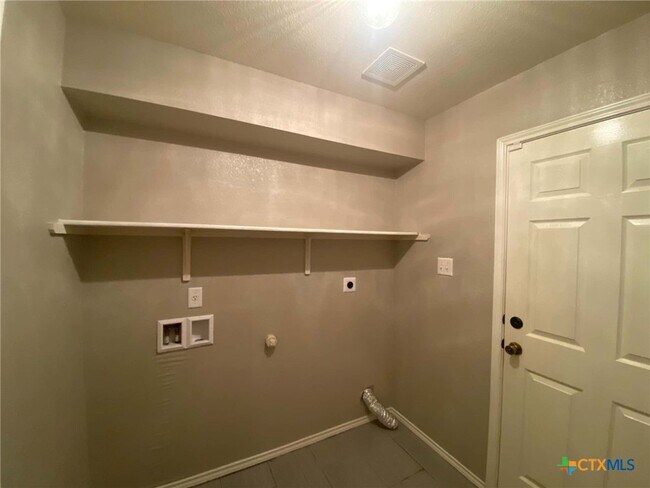 Building Photo - 5322 Birmingham Cir