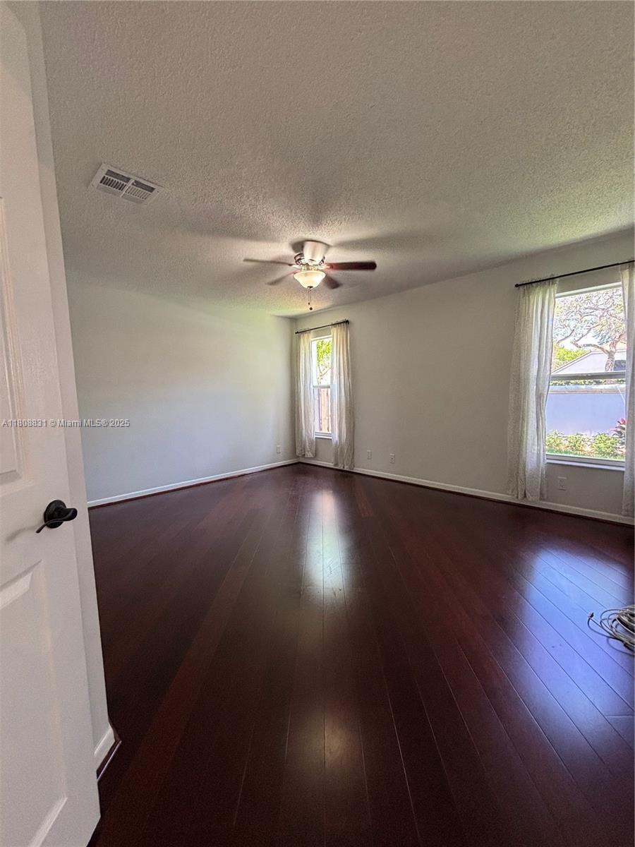 Building Photo - 9366 Arborwood Cir