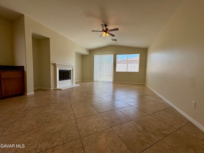 Building Photo - 5730 Paddington Dr