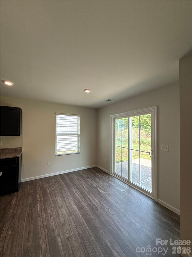 Building Photo - 4208 Bowline Dr