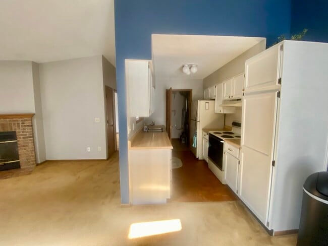Building Photo - 1826 Kerrybrook Ct