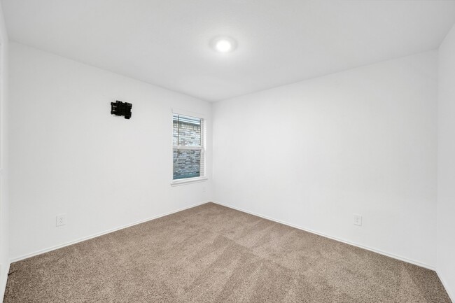 Building Photo - 21234 Riverdew Dr