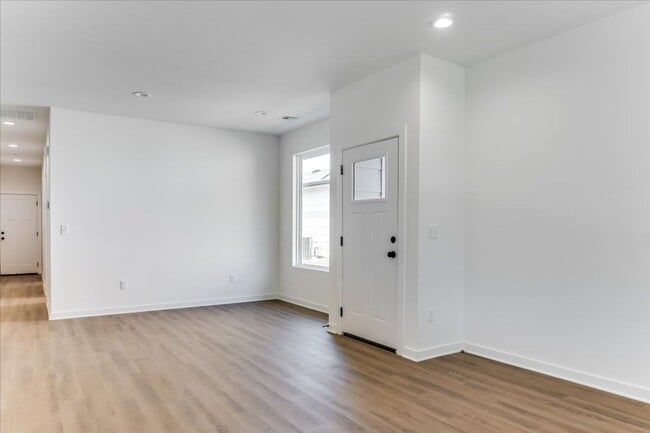 Building Photo - 11312 W 35th St S