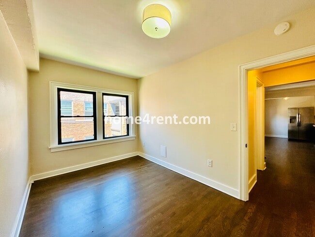 Building Photo - Luxury Condo Living Near the Country Club ...