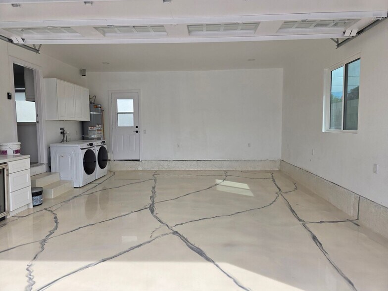 Building Photo - 12412 Lambert Cir