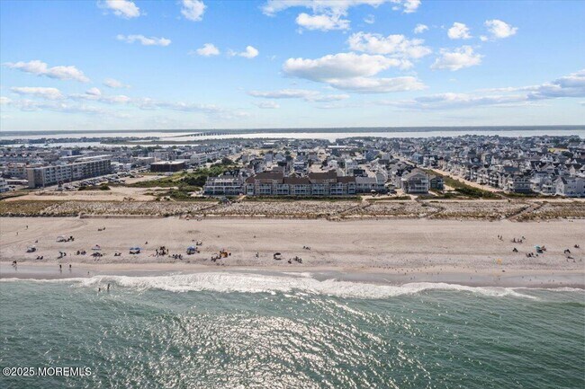 Building Photo - 30 Dune Terrace