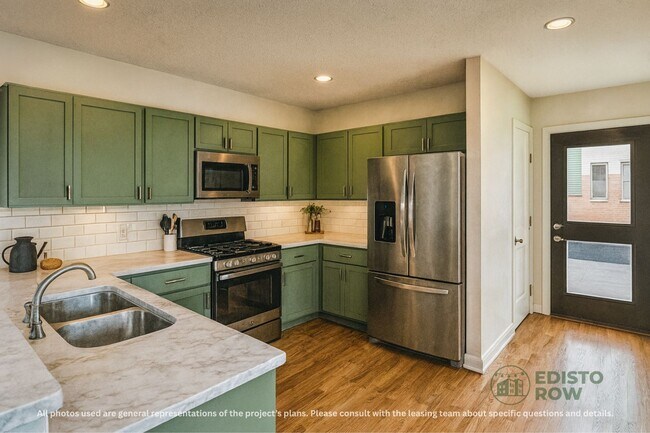 Building Photo - PRE-LEASE Brand New Rosewood Townhomes!