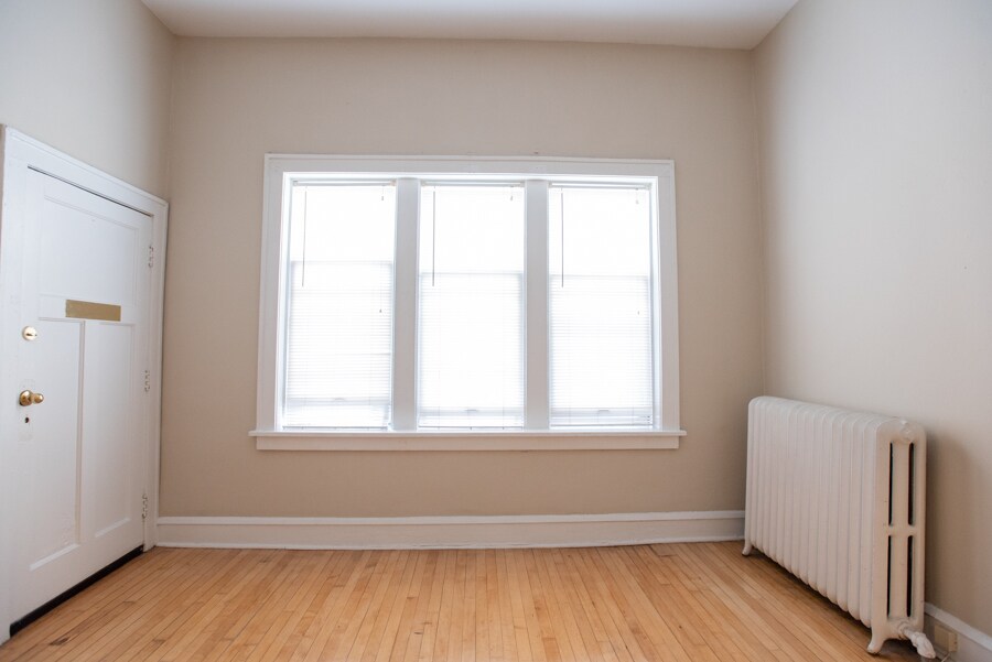 Building Photo - 1603 N Van Buren St