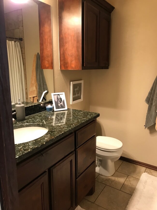 Building Photo - 8 NE 7th St