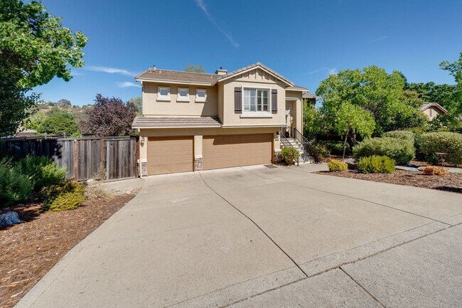 Building Photo - 4011 Prairie Falcon Dr