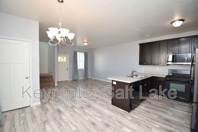 Building Photo - 14893 S Thunder Horse Ln