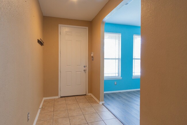 Building Photo - Gorgeous two story house