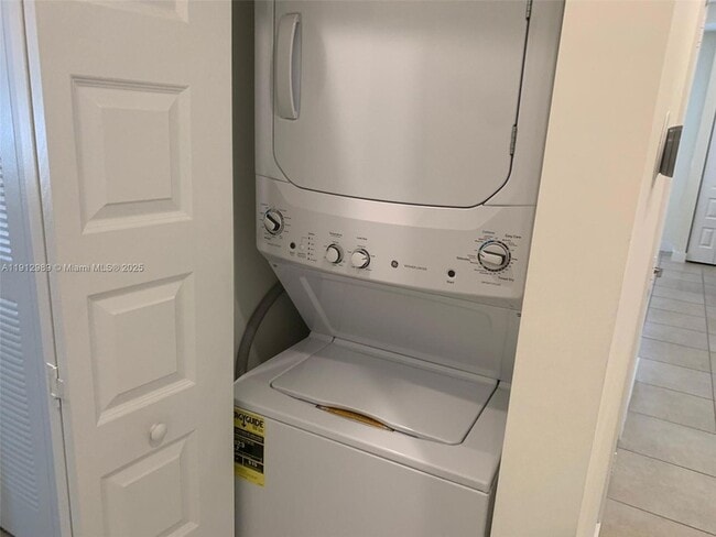 Building Photo - 10443 NW 82nd St