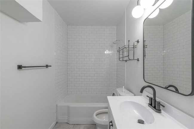 Building Photo - 508 Morrison Ave