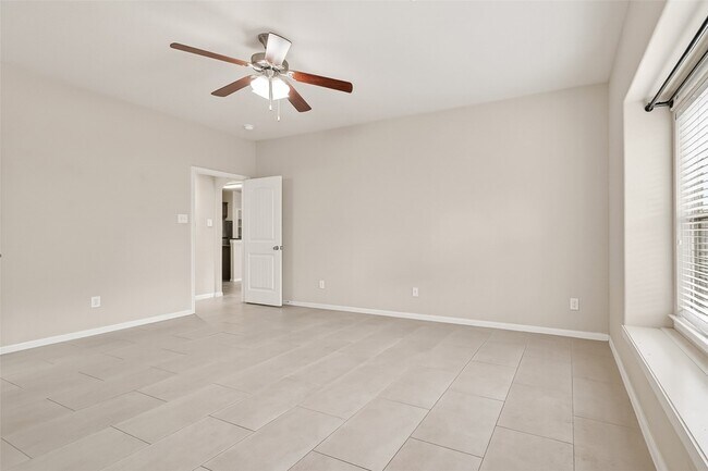 Building Photo - 19339 Vermillion Ct