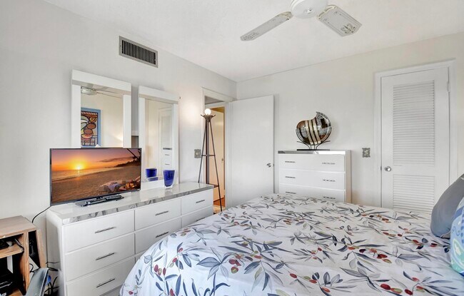 Building Photo - 4070 Tivoli Ct