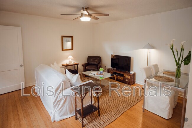 Building Photo - 117 Church St