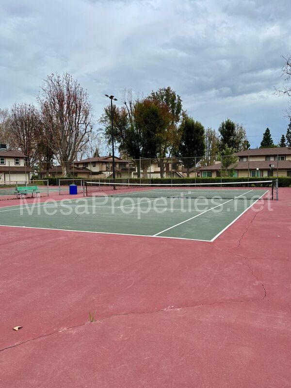 Building Photo - 2158 S Mountain Ave