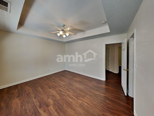 Building Photo - 183 Everett Park Dr