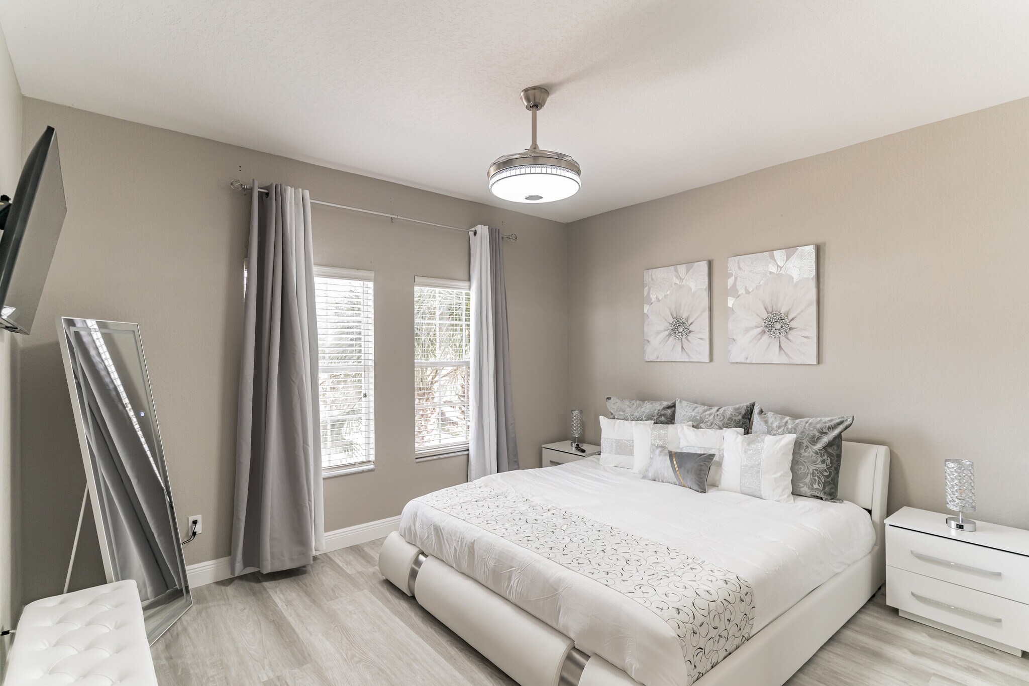 Building Photo - 2468 Caravelle Cir