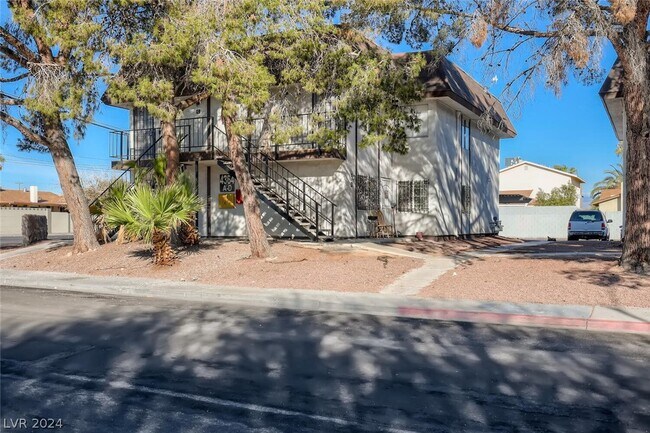 Building Photo - 4364 Tara Ave
