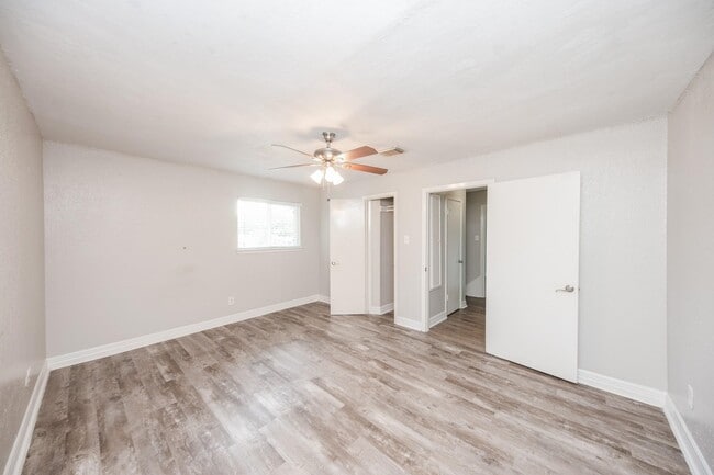 Building Photo - 16418 Blackhawk Blvd