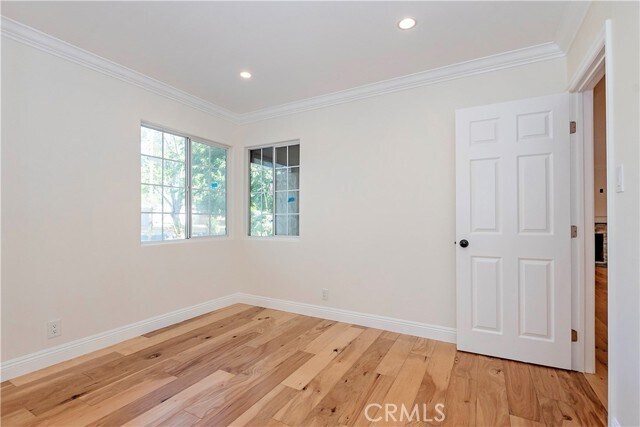 Building Photo - 43617 Fern Ave