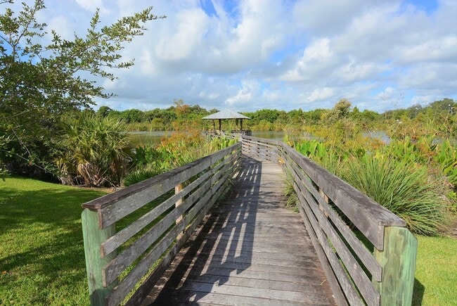 Building Photo - 2116 SE Eatonville Dr