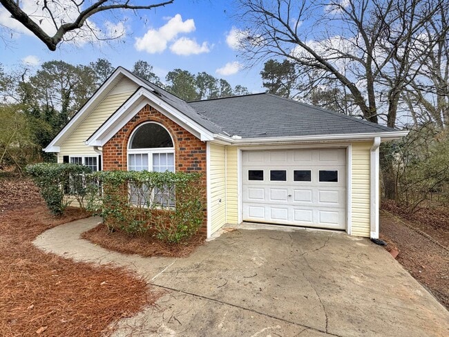 Building Photo - East Athens 3br Home FOR LEASE