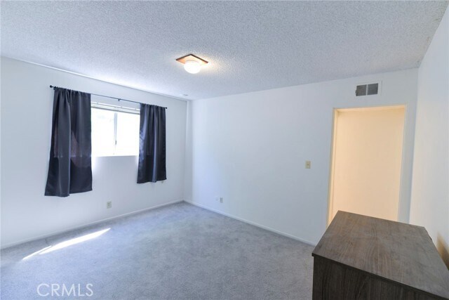 Building Photo - 207 W Mariposa
