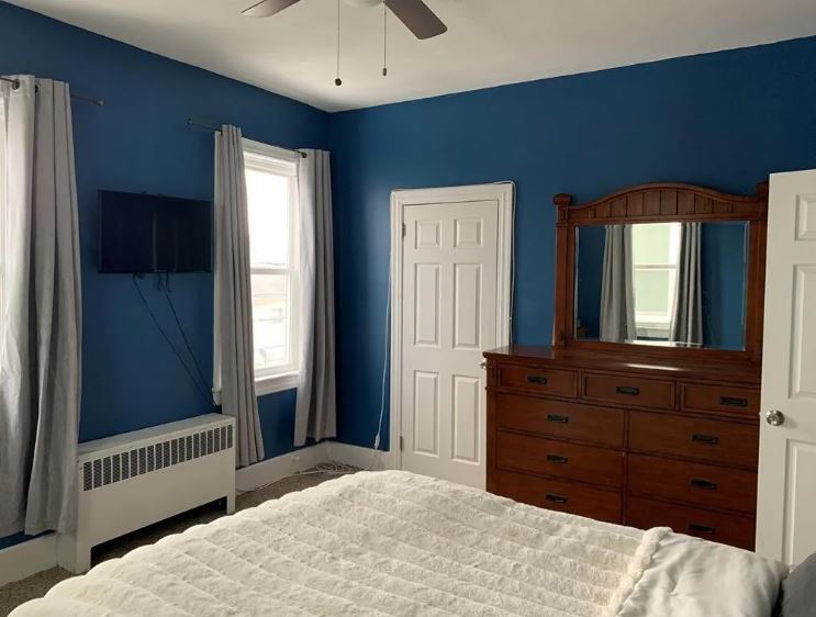 Building Photo - 242 S Walnut St