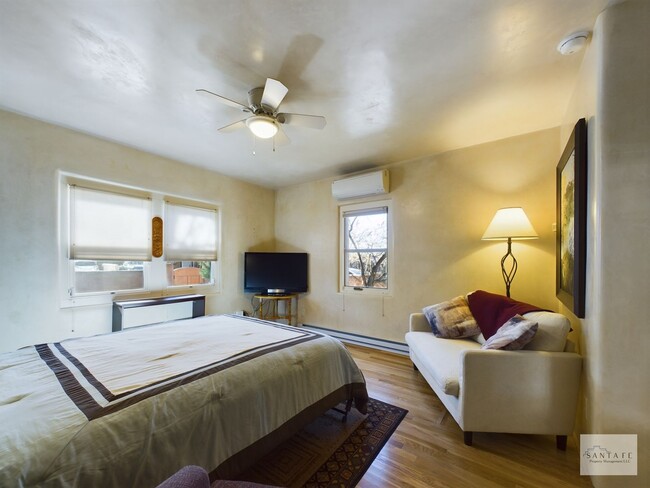 Building Photo - Fully Furnished 2 Bedroom Casita in South ...