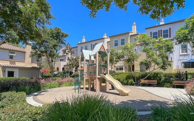 Building Photo - 2110 Silverado St