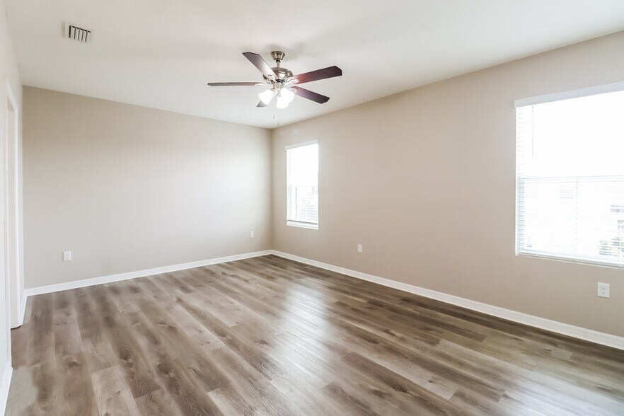 Building Photo - 10226 Geese Trail Cir