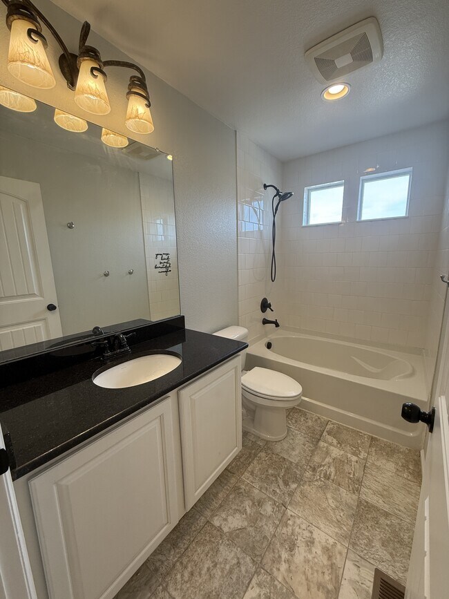 Building Photo - 3403 Yellowwood Ln