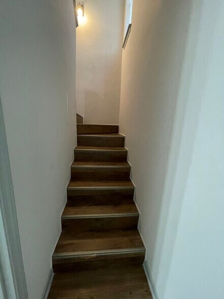 Building Photo - 1757 S Brightside View Dr