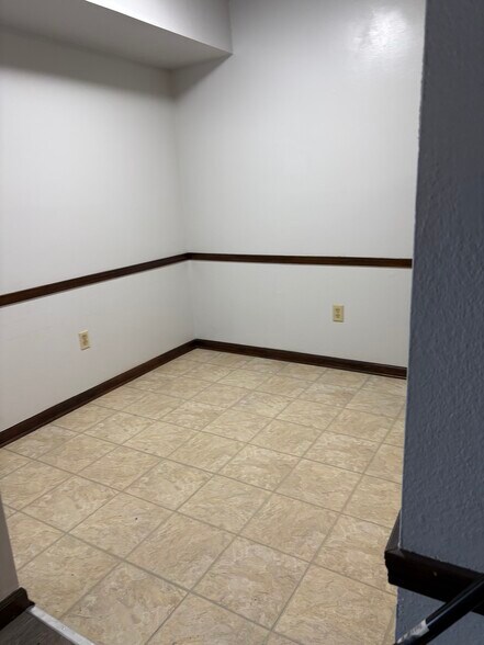 Building Photo - 6317 Quin Dr