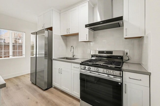 Building Photo - 2340 Rheem Ave