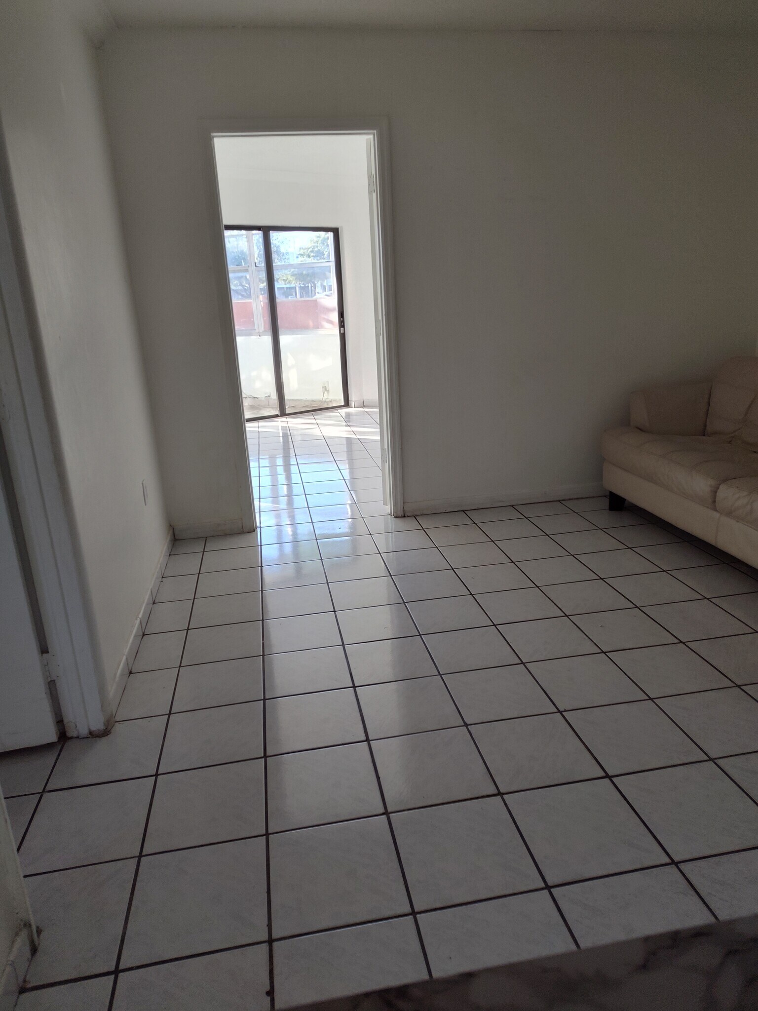 Building Photo - 1605 NE Miami Gardens Dr