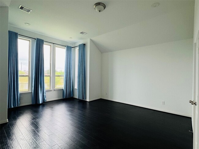 Building Photo - 8403 Terrace Valley Cir