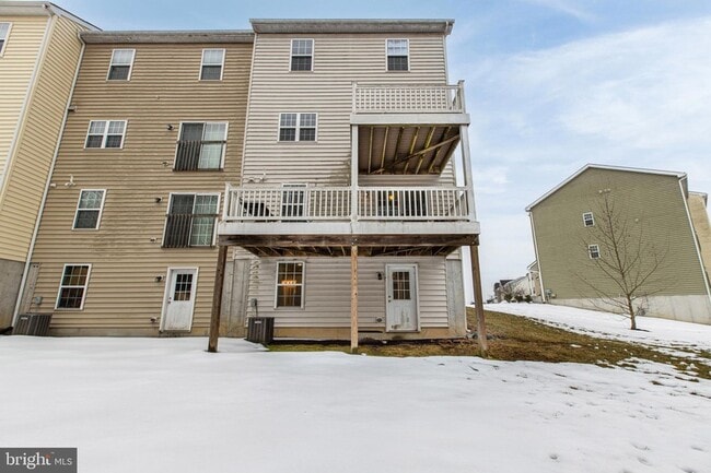 Building Photo - 48 Munro Rd