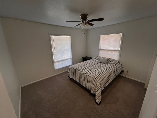 Building Photo - Fully furnished property with several lease options! Can be leased unfurnished.