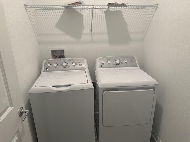 Building Photo - 4156 Babbling Brk Wy