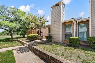 Building Photo - 2010 Cottage Oak Ln