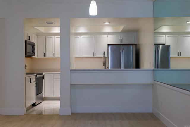 Building Photo - 3976 Nobel Dr