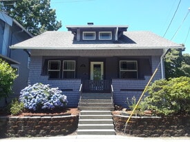 Main Entrance & Porch - 703 SE Cesar Estrada Chavez Blvd