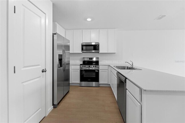 Building Photo - 1225 Orion St