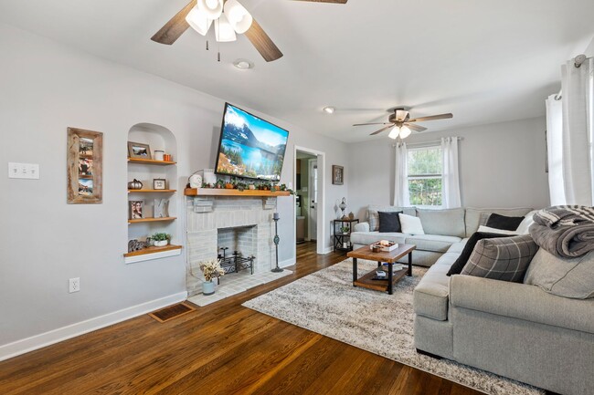 Building Photo - Beautiful Home for Rent
