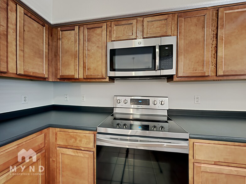 Building Photo - 15095 N Thompson Peak Pkwy